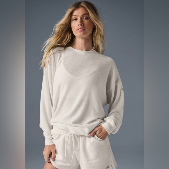 ALO Yoga Soho Pullover in Ivory - Picture 1 of 5
